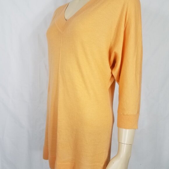 Nordstrom light orange 100% Cashmere lightweight pullover sweater ladies Small - Picture 3 of 6